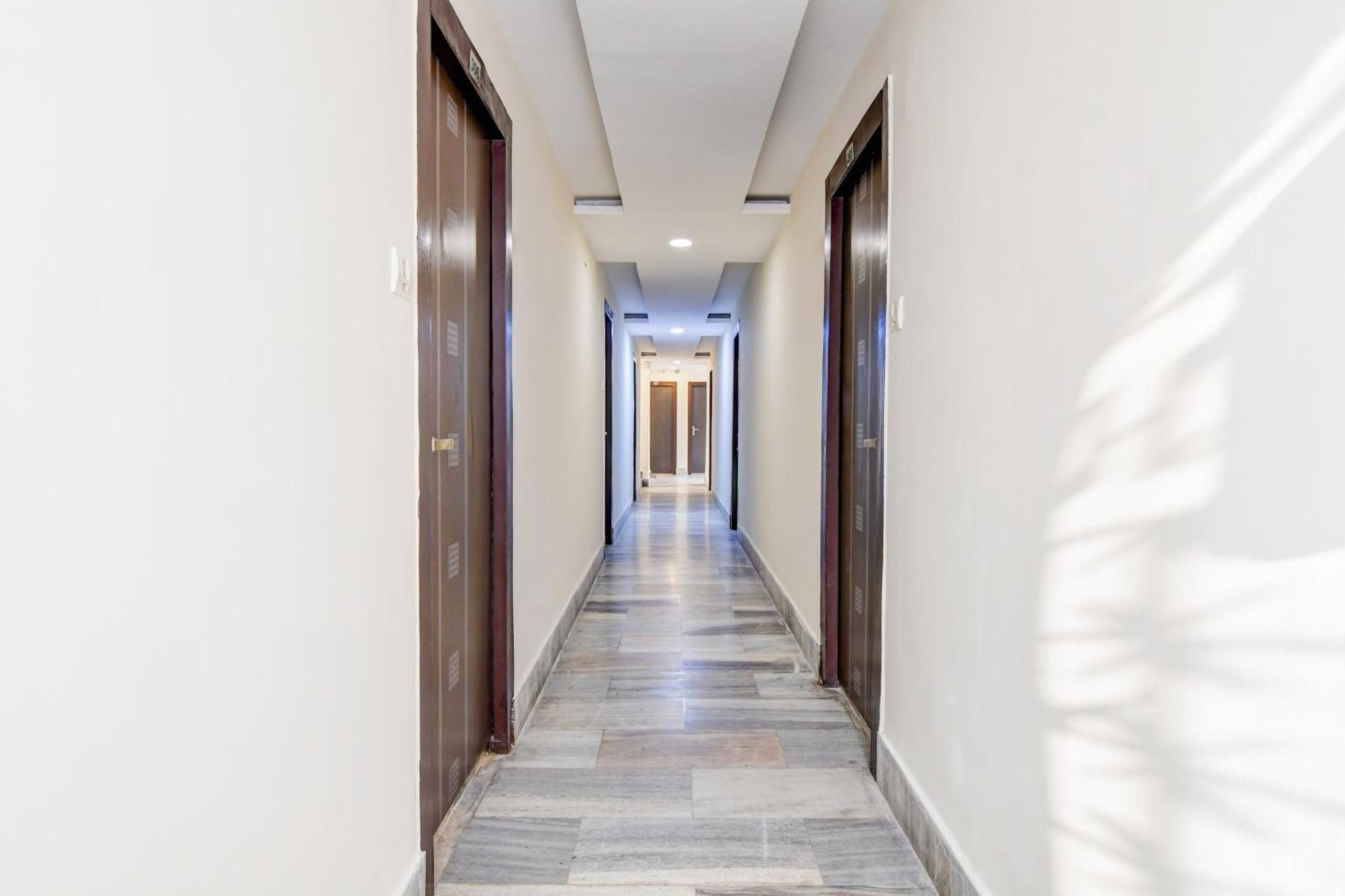 Super Hotel O Sarat Bose Road Formerly Shree Guest House Calcuta Exterior foto